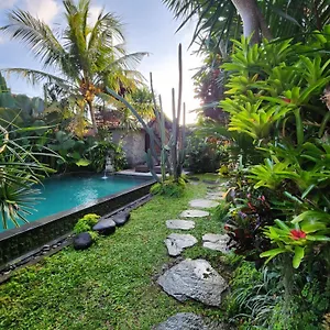 Buda Amitaba Ubud